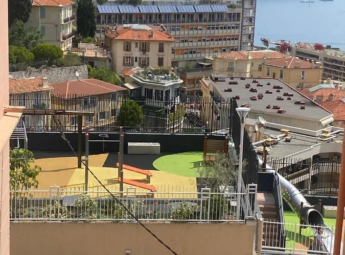Refurbished With Sea View 5 Min Walk From Monaco By Elevators Appartement